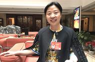 南非议员又在国会打群架了 手脚并用相互撕扯